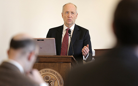 David Stapleton speaks on Capitol Hill during a 2015 briefing.